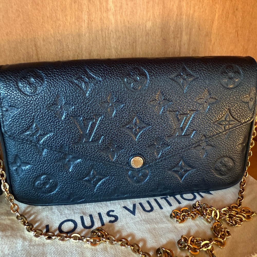 *SOLD*Louis Vuitton LV Monogram Pochette Félicie